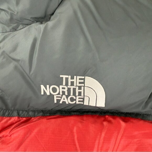 The North Face Men's Size Large 700 Goose Down Fill Puffer Vest Red/Black - Picture 11 of 15